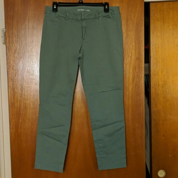 Old Navy Pants - Old navy pixie pants
